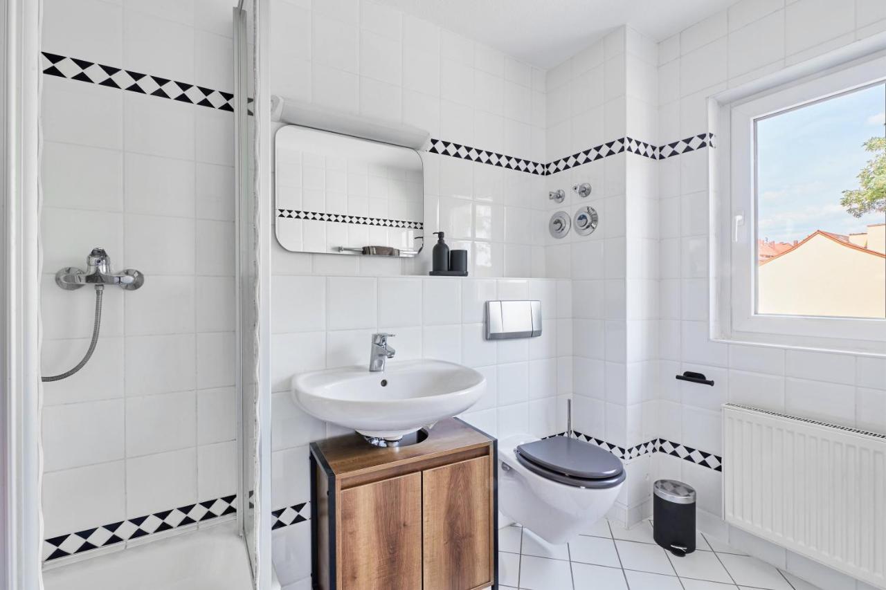 Spaciousliving Design Apartment - Central - Box Spring Bed - Exhibition Dresden Bagian luar foto